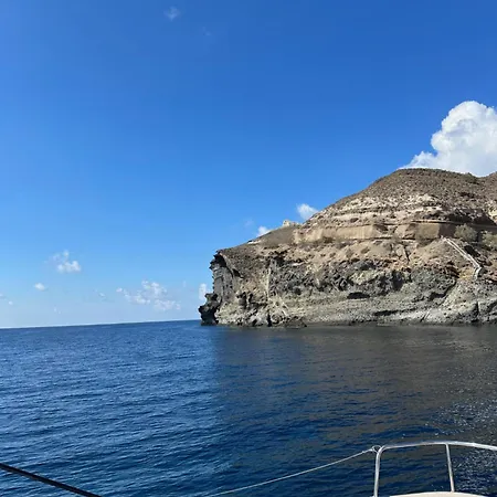 E * Messaria (Santorini)
